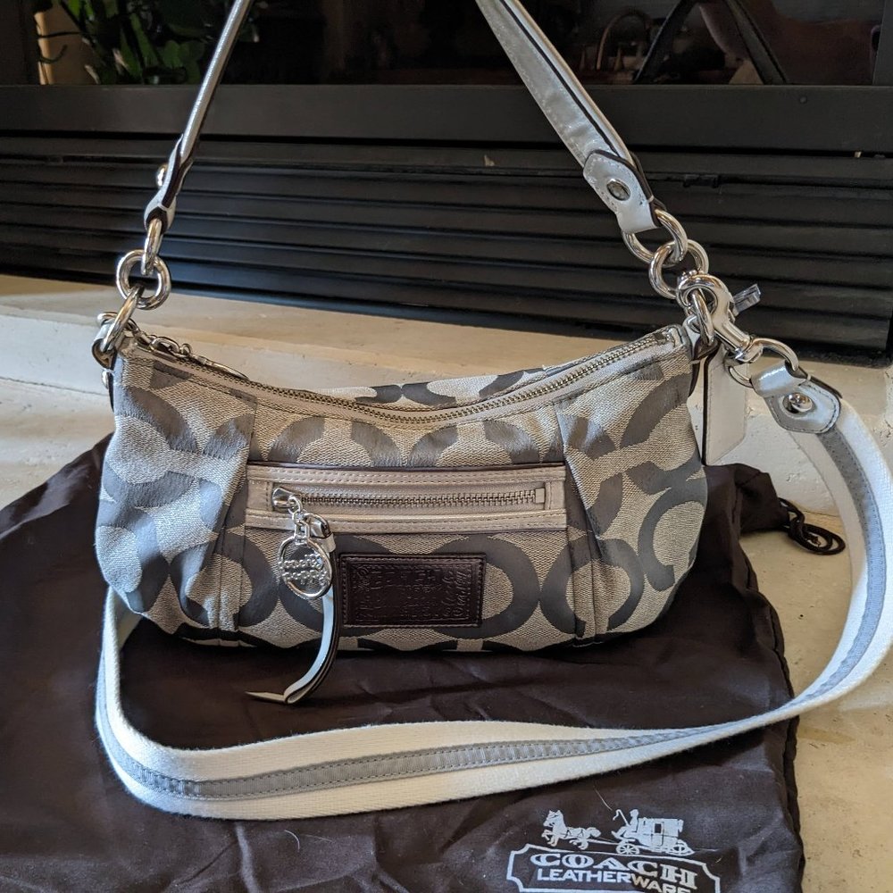 Coach Poppy Handbag - Crossbody Grey/White